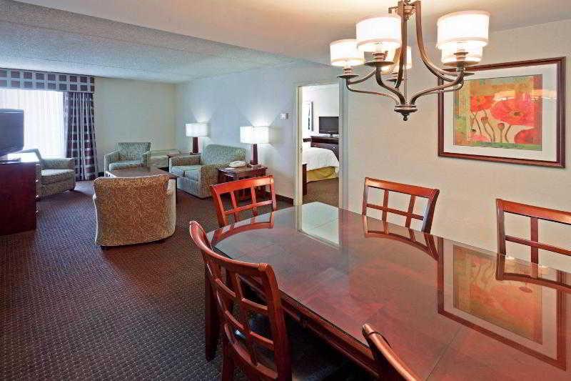 Courtyard By Marriott Avenue Hotel 3*