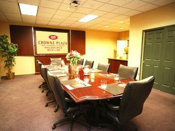 Courtyard By Marriott Avenue 3*
