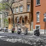 Frontdesk I 242 S 17Th St Apts Rittenhouse Sq Philadelphia