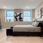 Stay At Luna On Callowhill