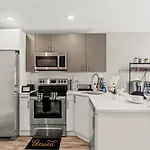 2Br-2Ba Luxy Dendrobium Oasis, Pet Friendly, Family Friendly, Free Parking & Balcony