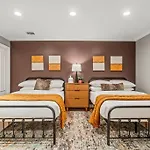 5 Bdrm - Heated Indoor Pool - Elevator