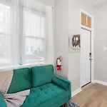 Studio Gem In Rittenhouse Sq