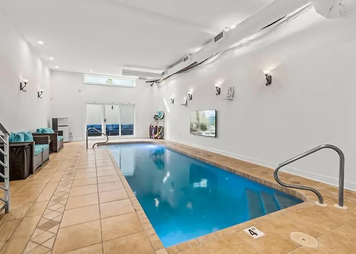 5 Bdrm - Heated Indoor Pool - Elevator