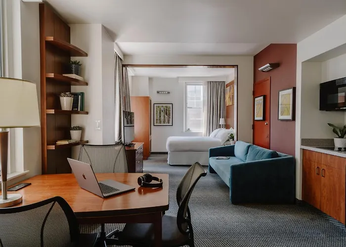 Club Quarters Hotel Rittenhouse Square, Philadelphia