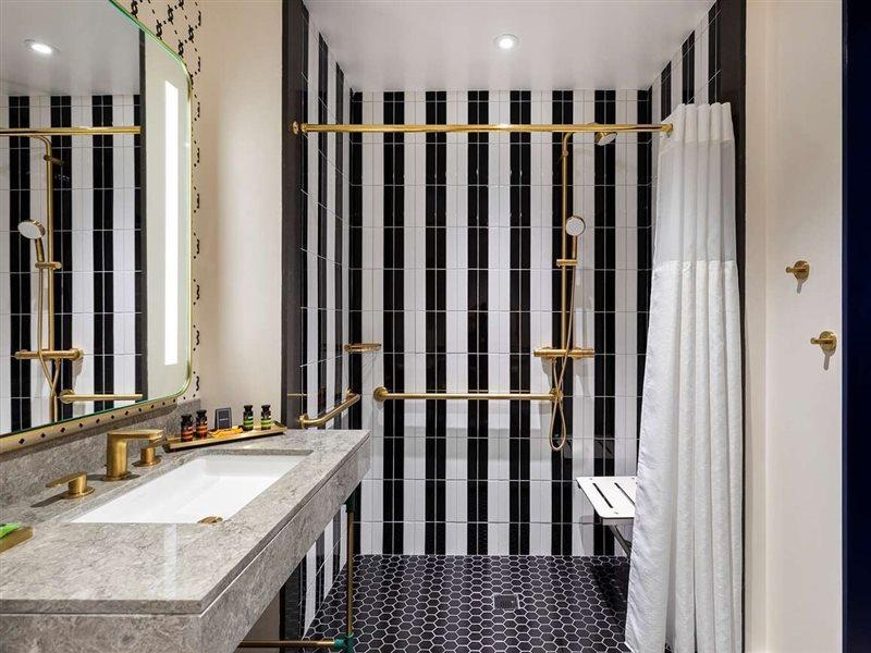 Canopy By Hilton Center Hotel 4*