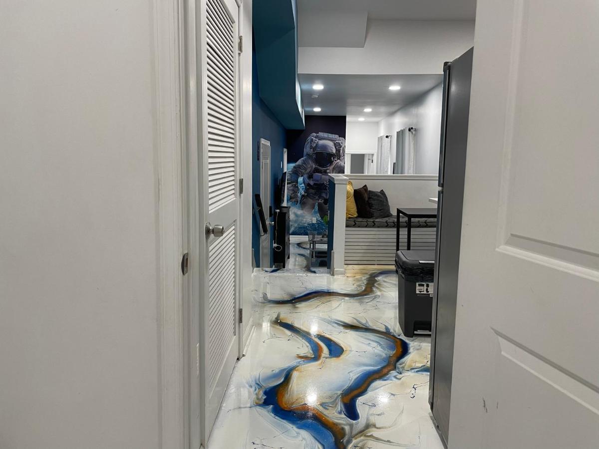 The Space Place - 2 Bedroom Apt With Memory Foam Mattresses Built For Relaxation Philadelphia