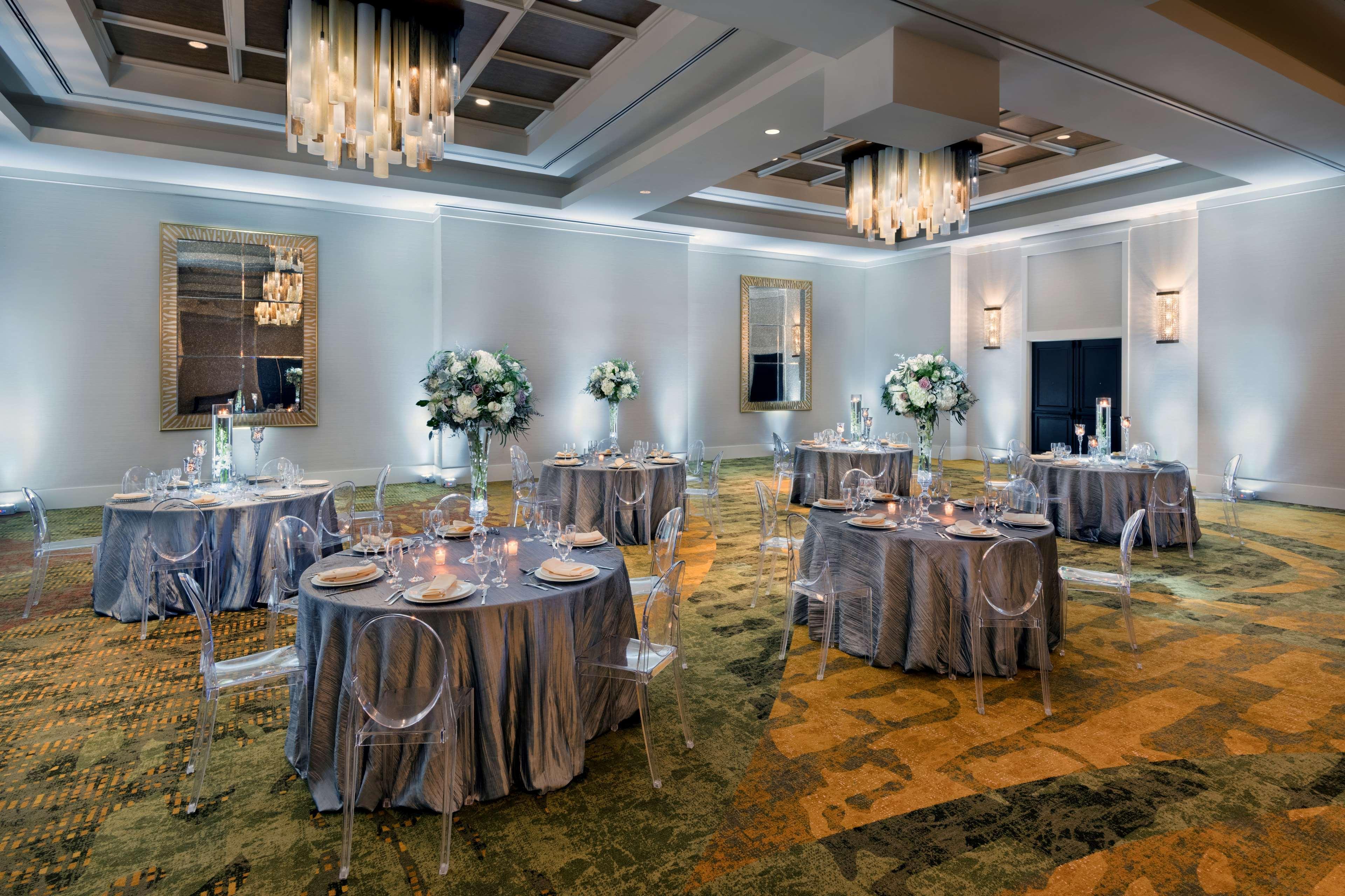 The At Penn, A Hilton 4*