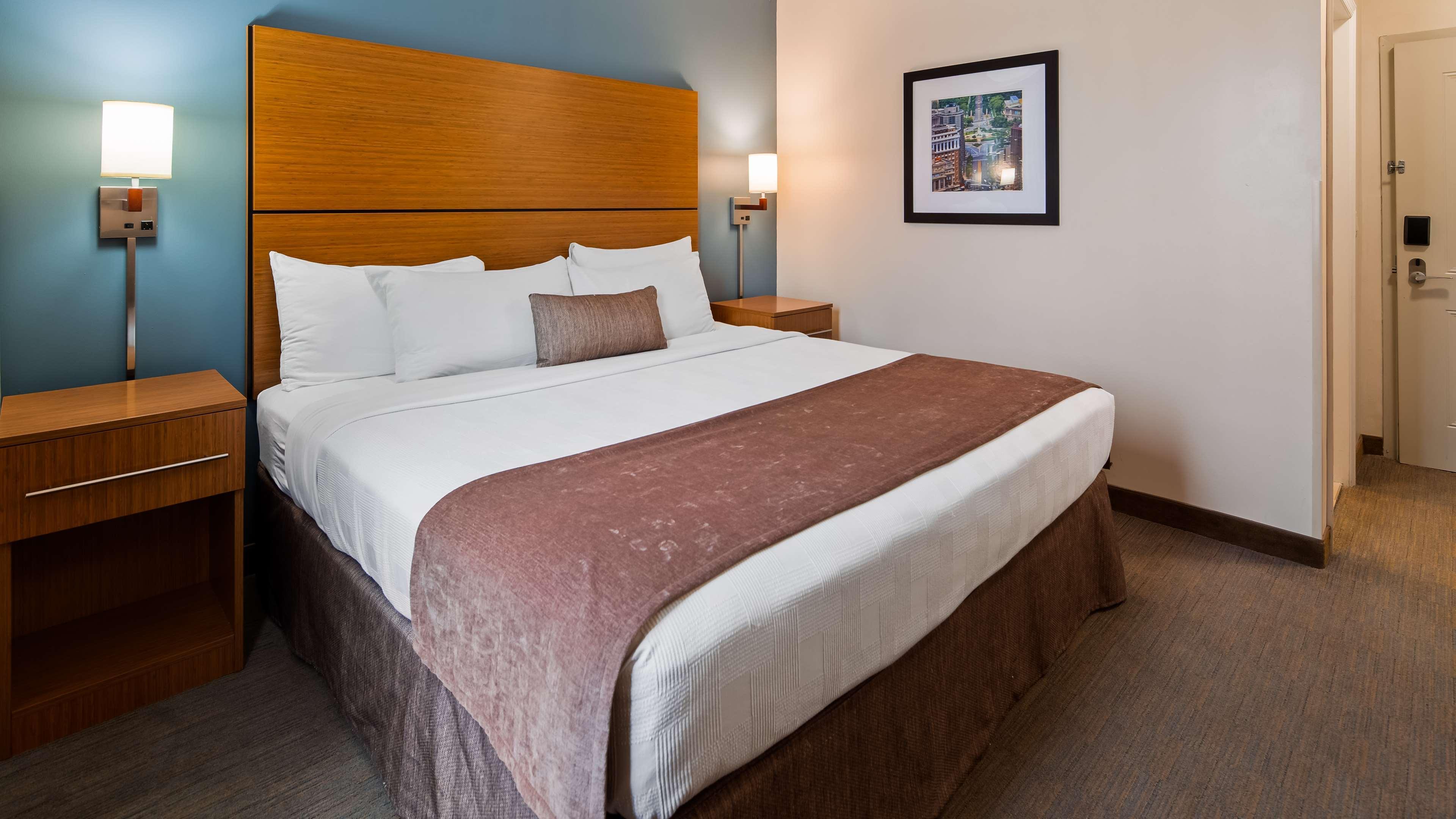 Hotel Best Western Plus Convention Center 3*