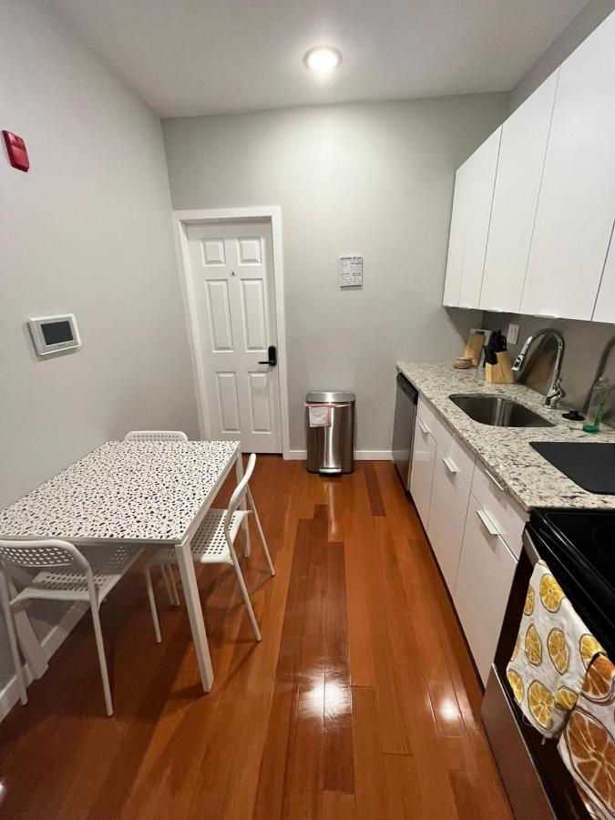 Philadelphia Central Apartments Apartment *