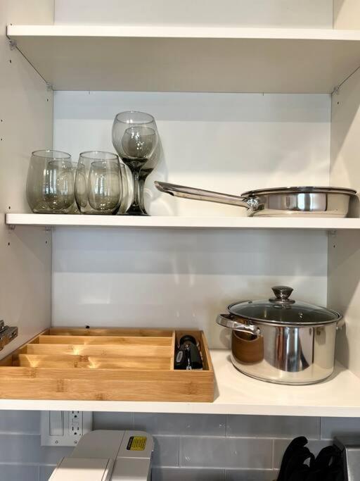 407 Sweetest 1bed Apt In Center City Apartment *