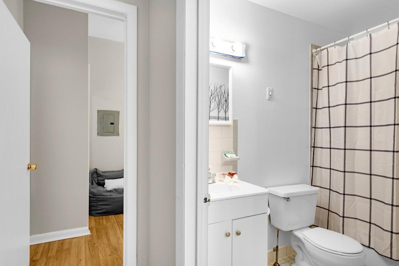 Boutique 1br W Unique Charm * Philadelphia