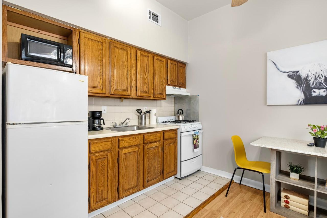 Boutique 1br W Unique Charm