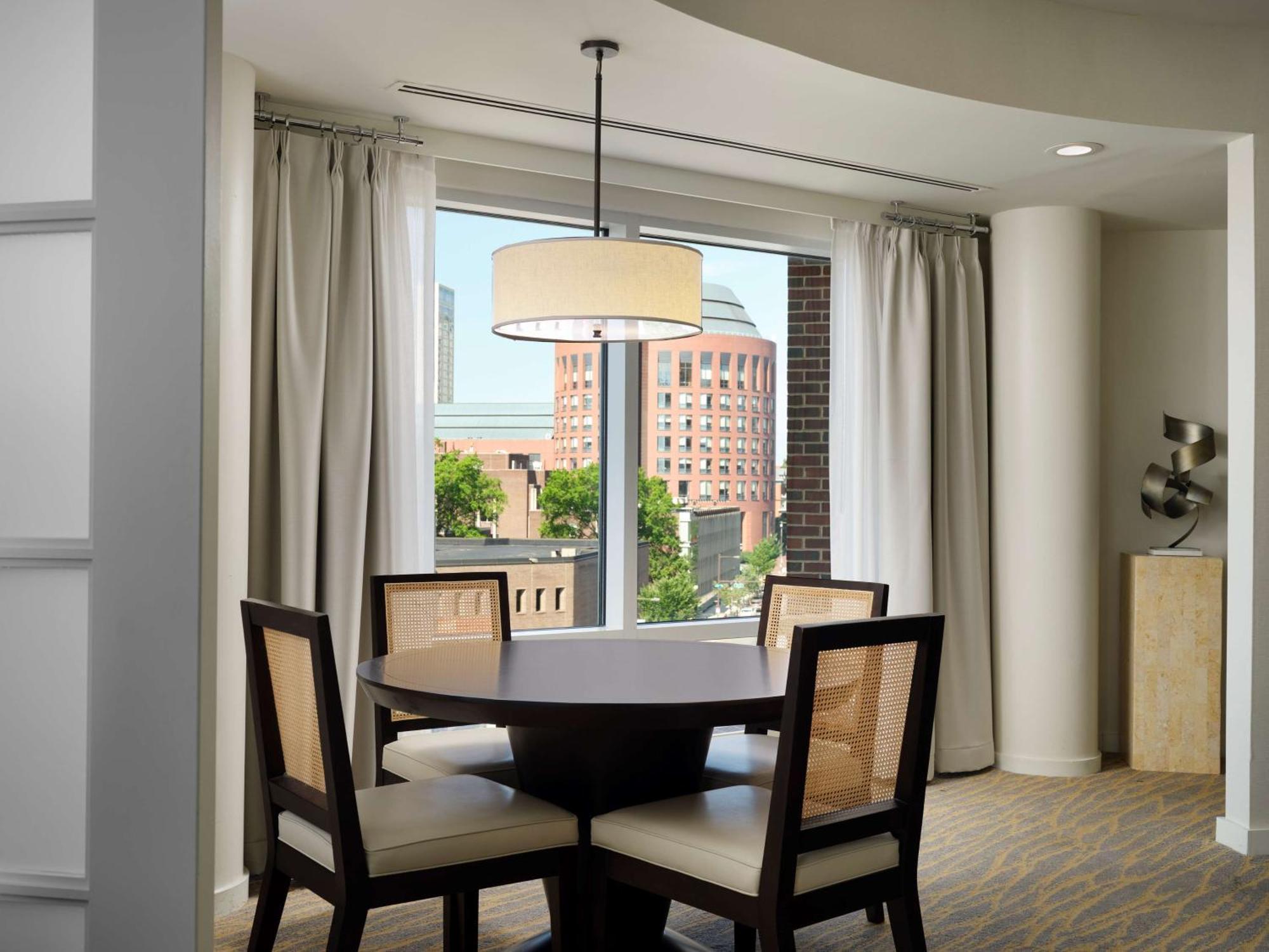 The At Penn, A Hilton Hotel 4*