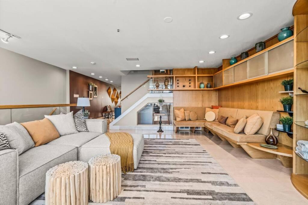 5 Bdrm - Heated Indoor Pool - Elevator