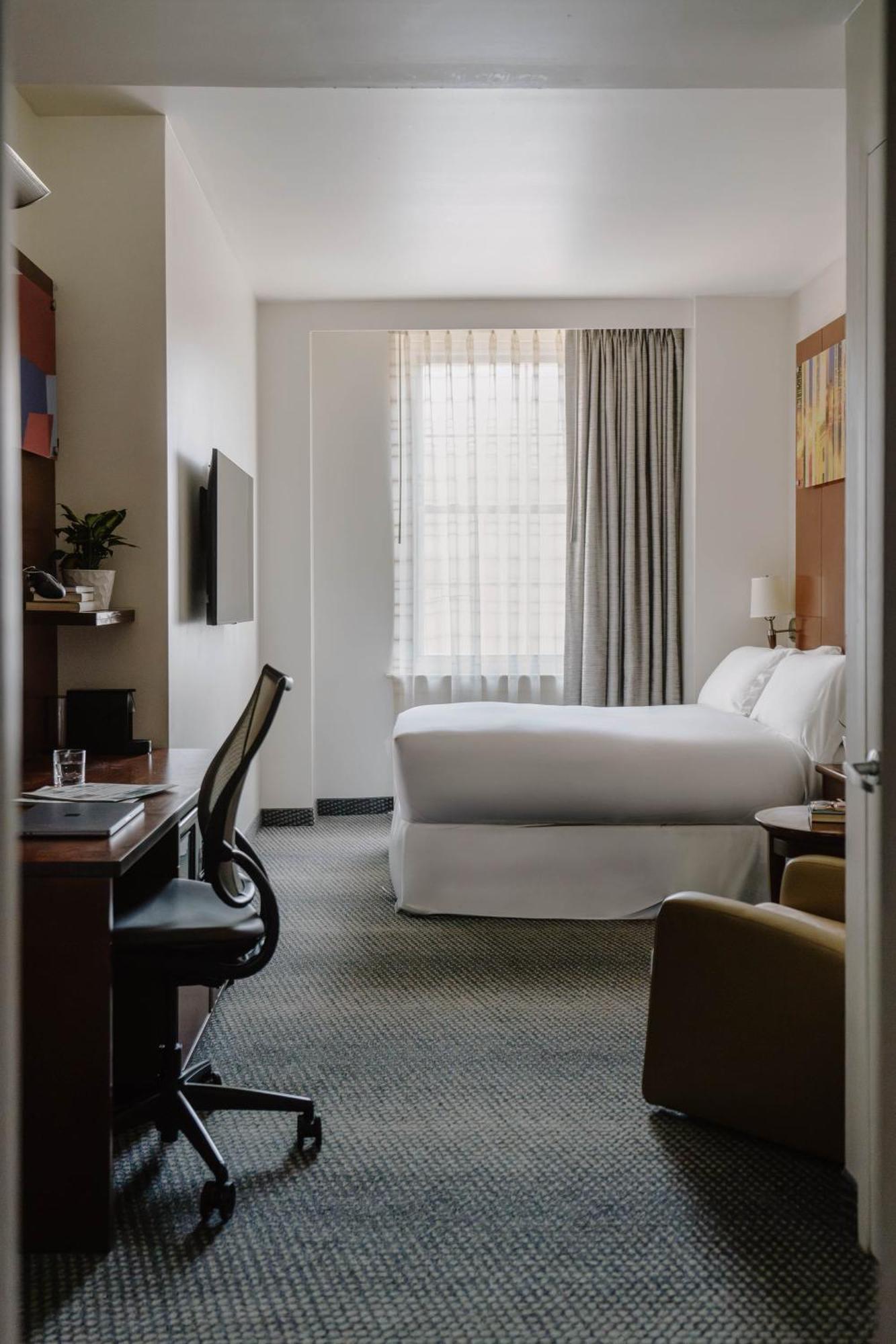 Hotel Club Quarters Rittenhouse Square, 4*