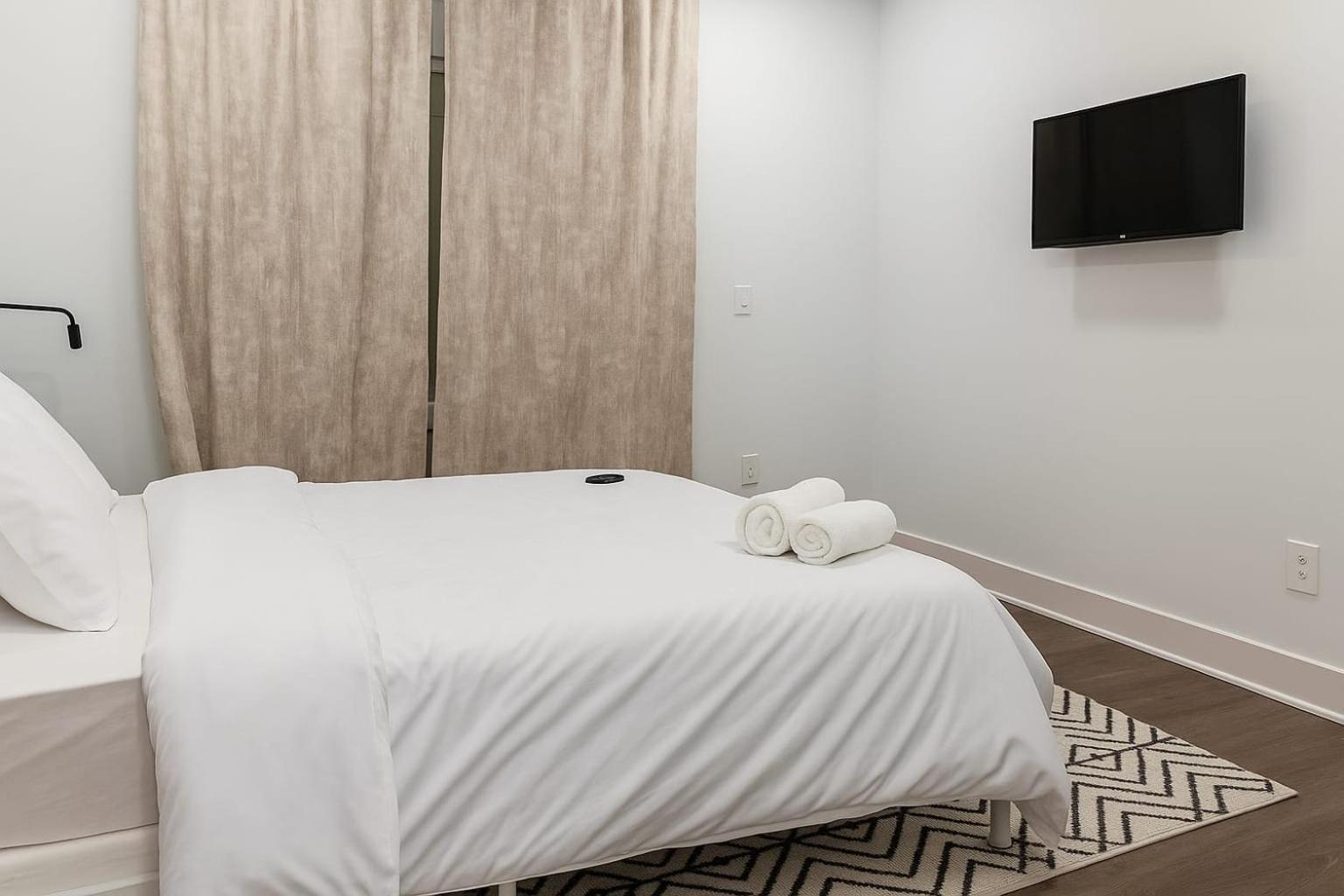 Modern 2br2ba Retreat Wi-fi Templeu Washer Apartment *