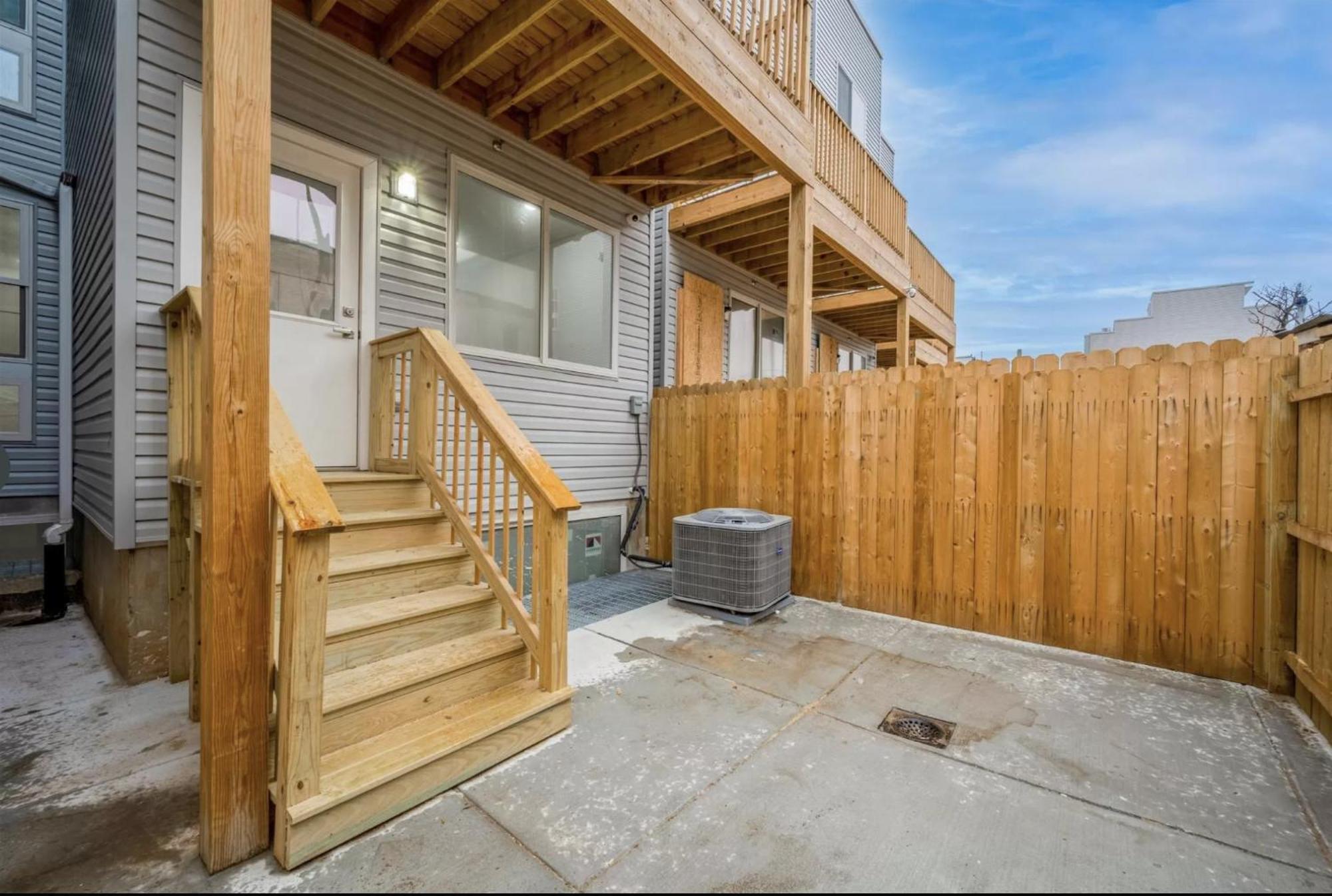 Modern Luxury4br4ba-wdpatiopingpongsleeps12 Apartment *