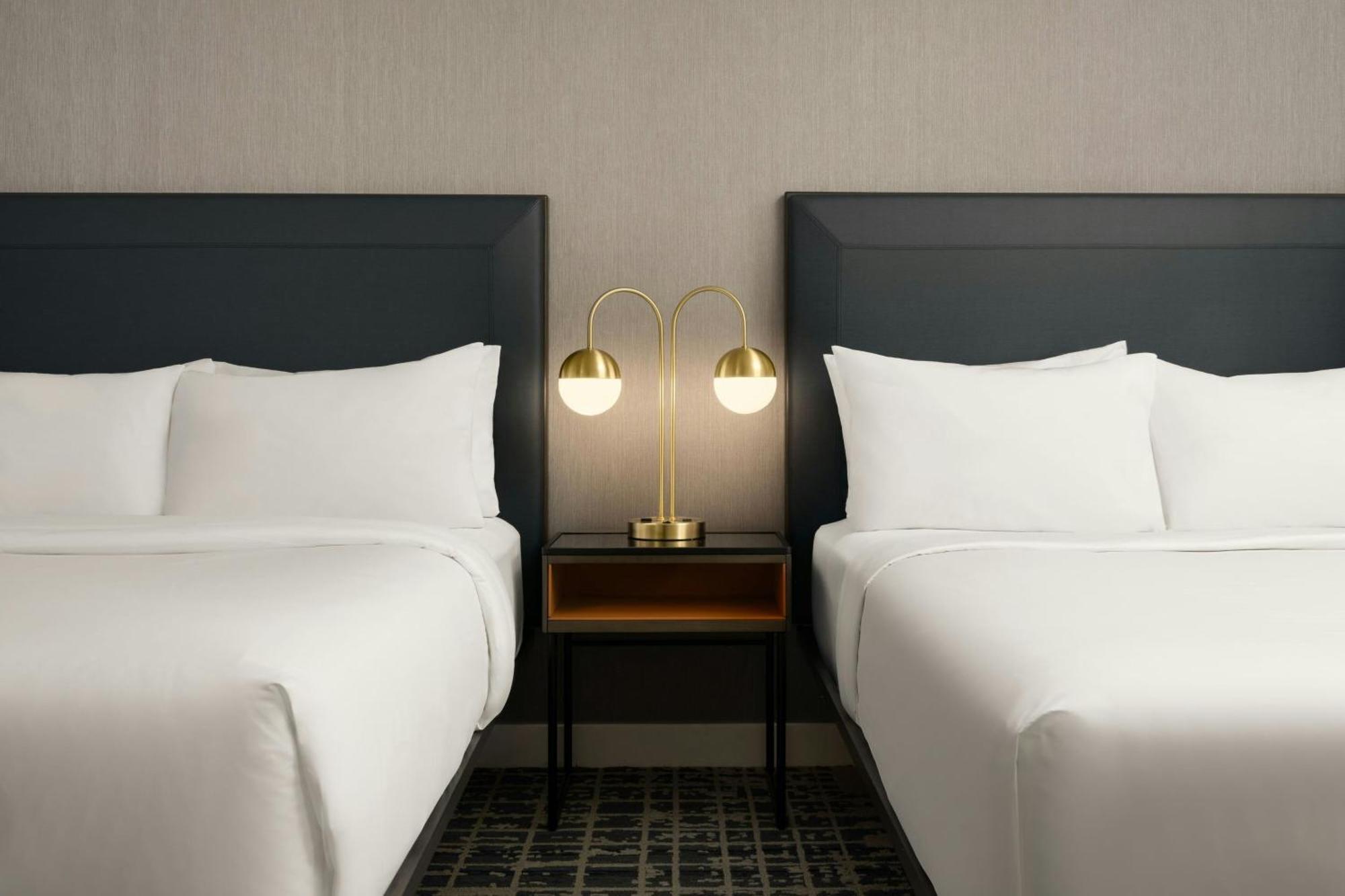 Courtyard Philadelphia Downtown Hotel 4*