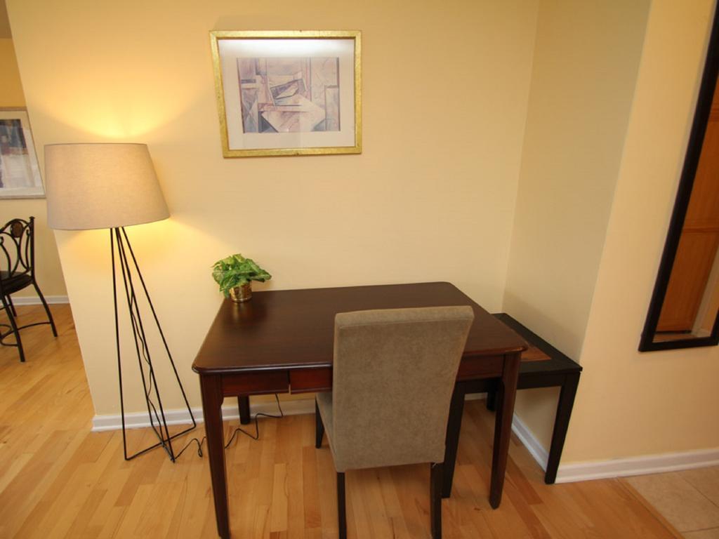 Luxury Two Bedroom By Rittenhouse Square Apartment