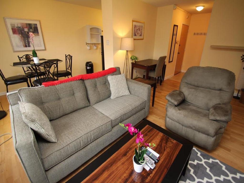 Luxury Two Bedroom By Rittenhouse Square Apartment Philadelphia