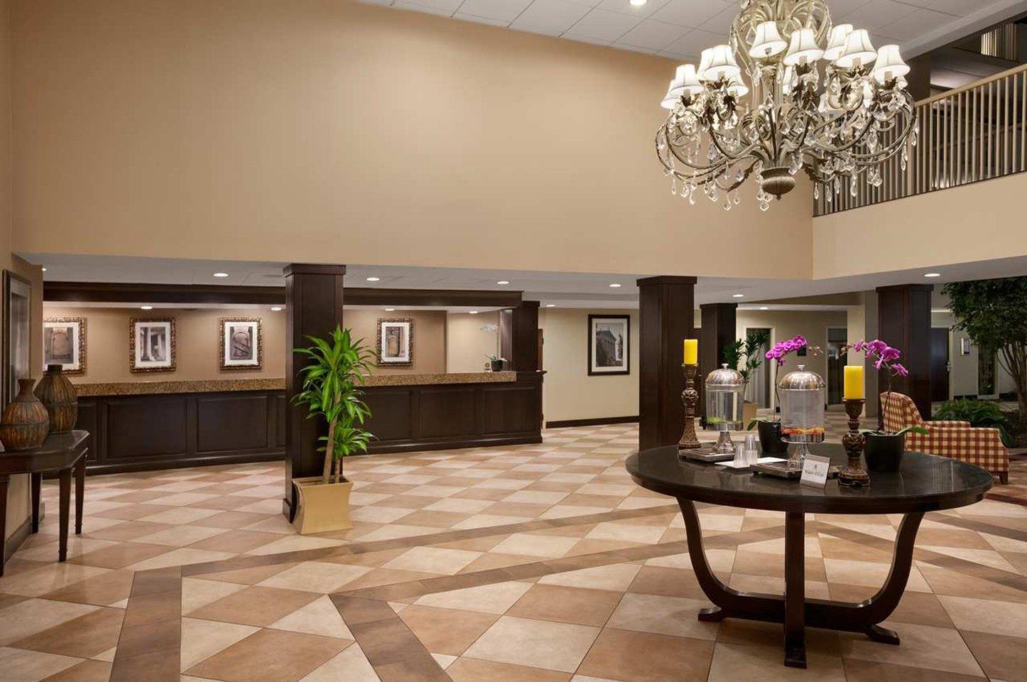 Hotel Embassy By Hilton Airport