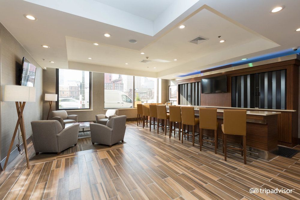 Best Western Plus Convention Center Hotel
