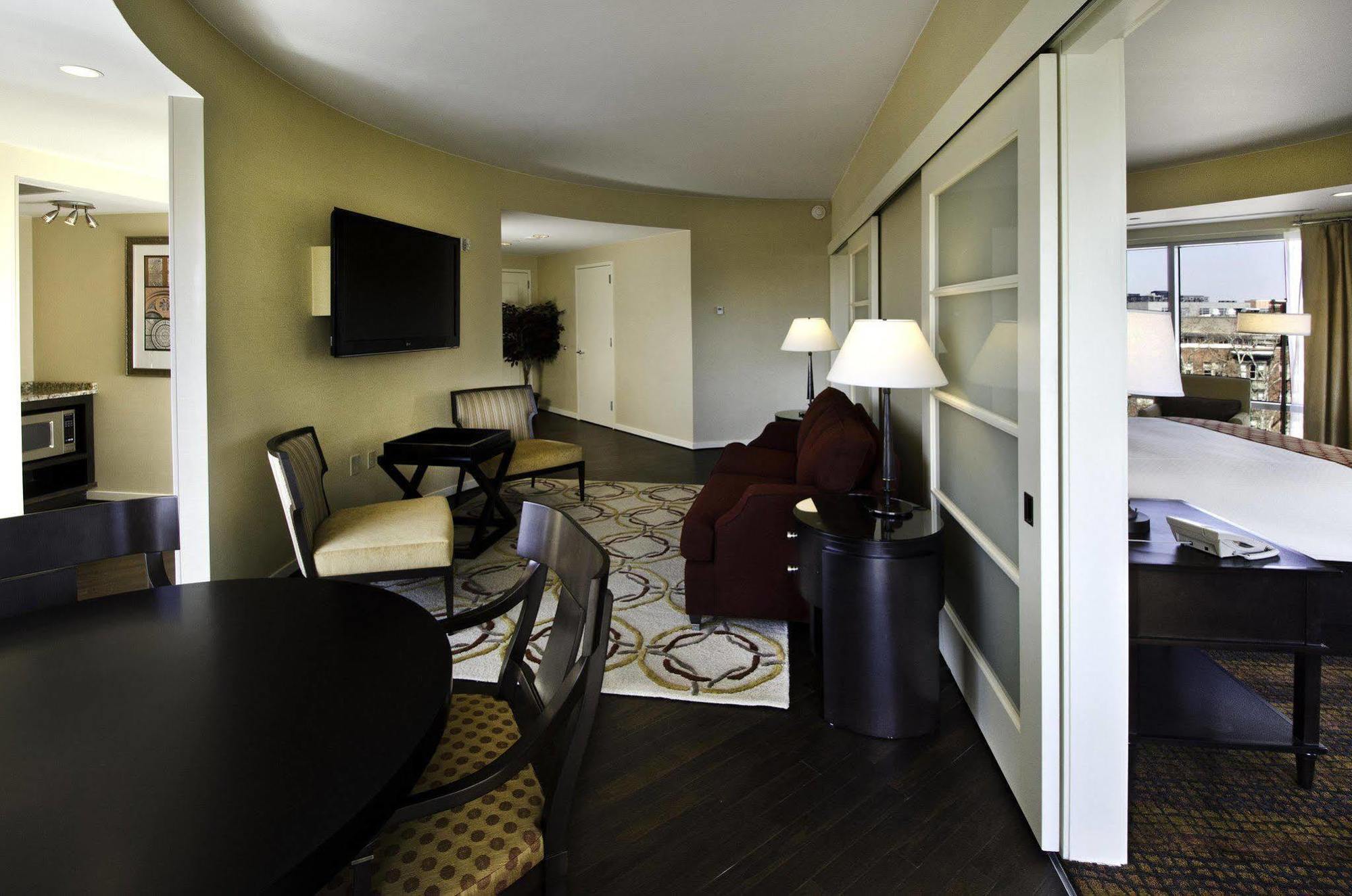 The At Penn, A Hilton Hotel