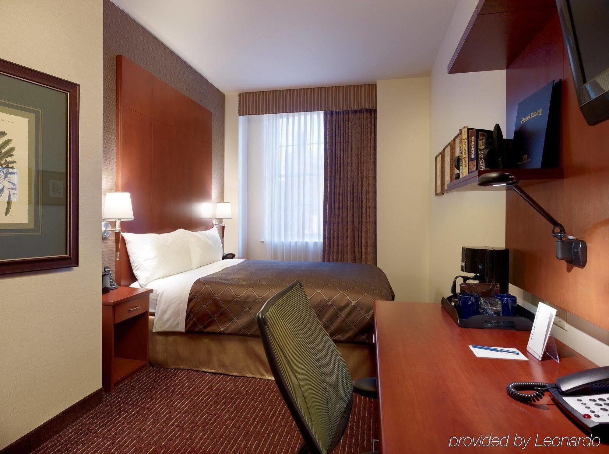 Hotel Club Quarters Rittenhouse Square, 4*